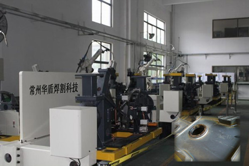 HDZN-6D机器人焊接机组